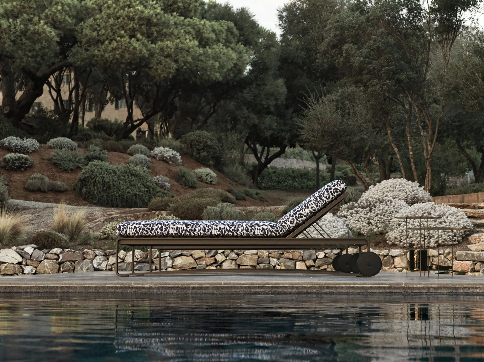 Posteľ GUELL - fotografia č. 13