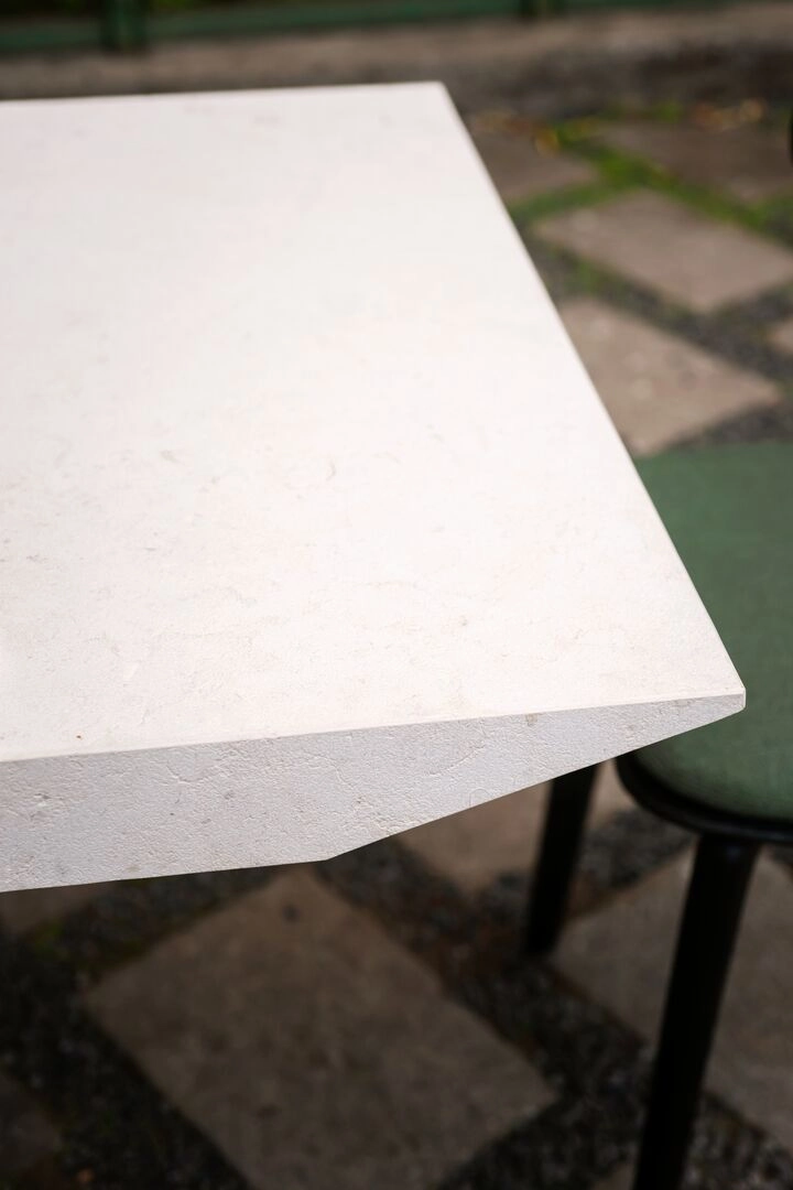 Stôl JUDD - fotografia č. 4