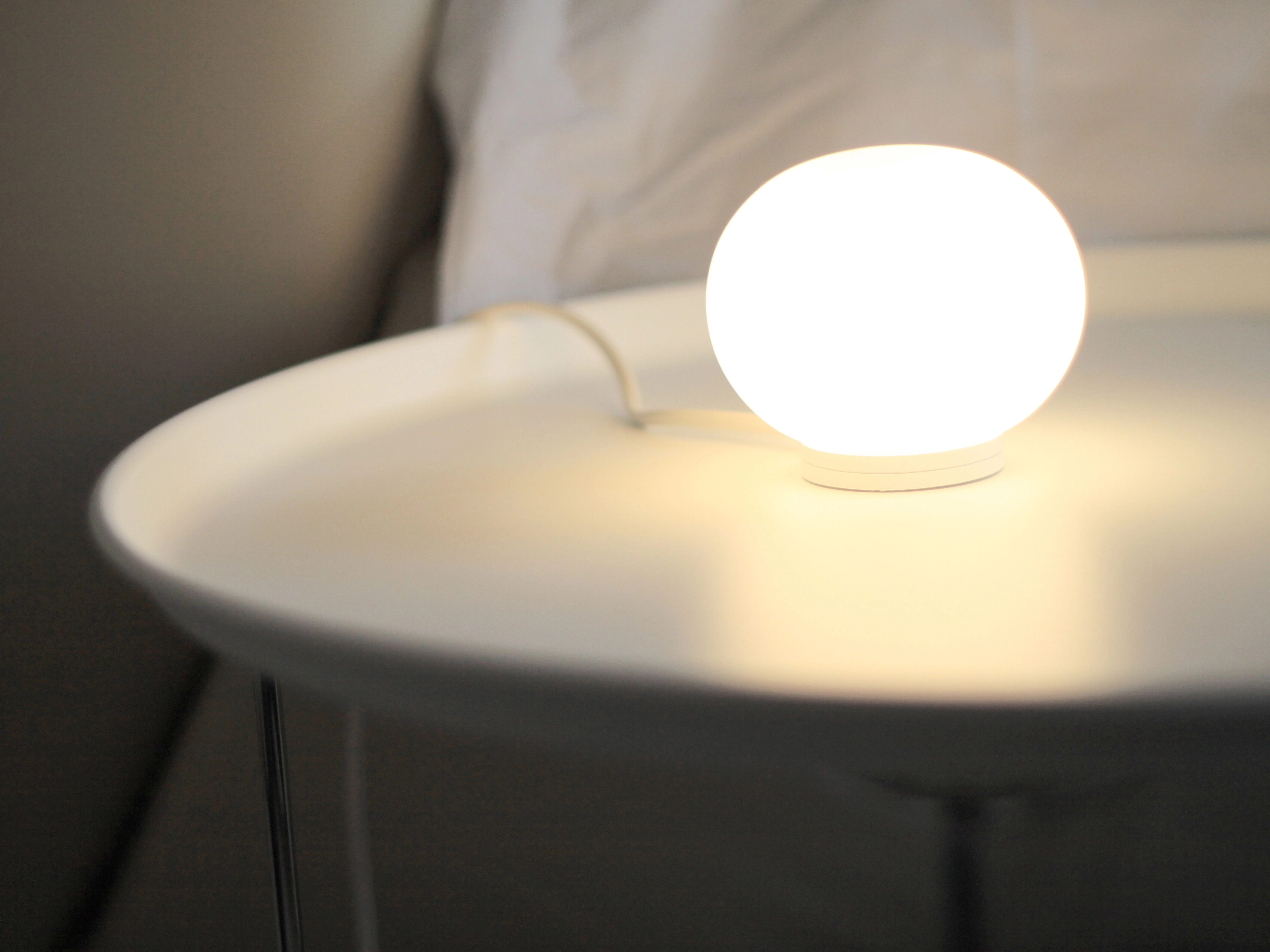 Stolové svietidlo MINI GLO-BALL TABLE - fotografia č. 4