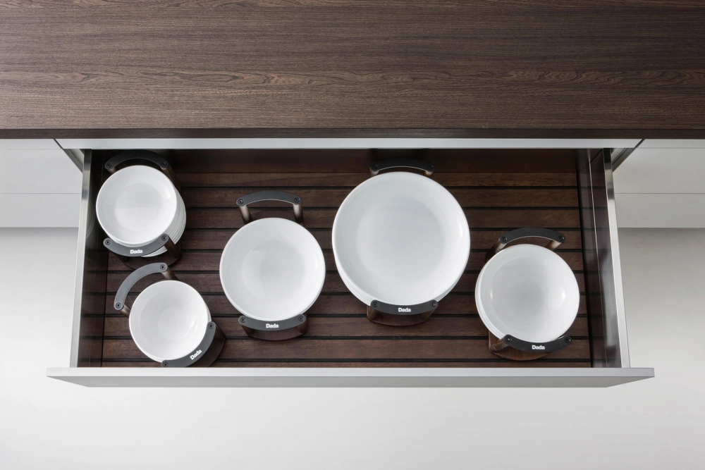 Kuchyňa SMOKED OAK DRAWERS AND PAN DRAWERS ACCESSORIES - fotografia č. 28