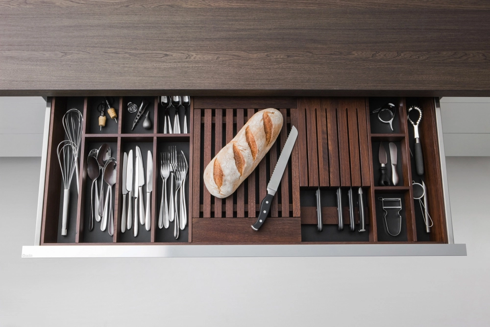 Kuchyňa SMOKED OAK DRAWERS AND PAN DRAWERS ACCESSORIES - fotografia č. 25