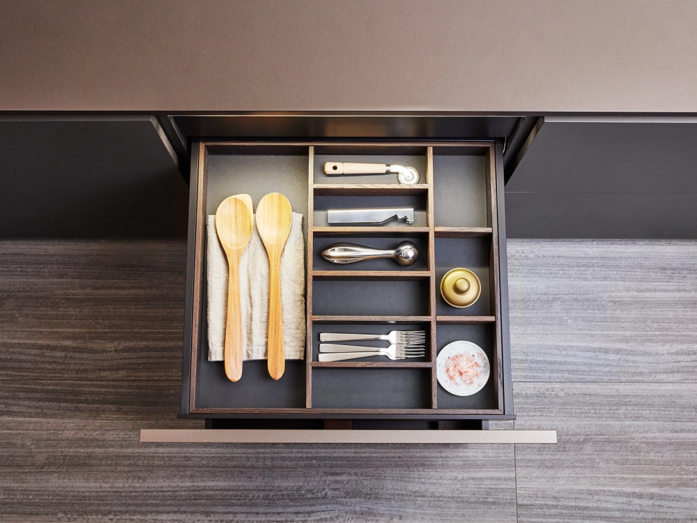 Kuchyňa SMOKED OAK DRAWERS AND PAN DRAWERS ACCESSORIES - fotografia č. 6