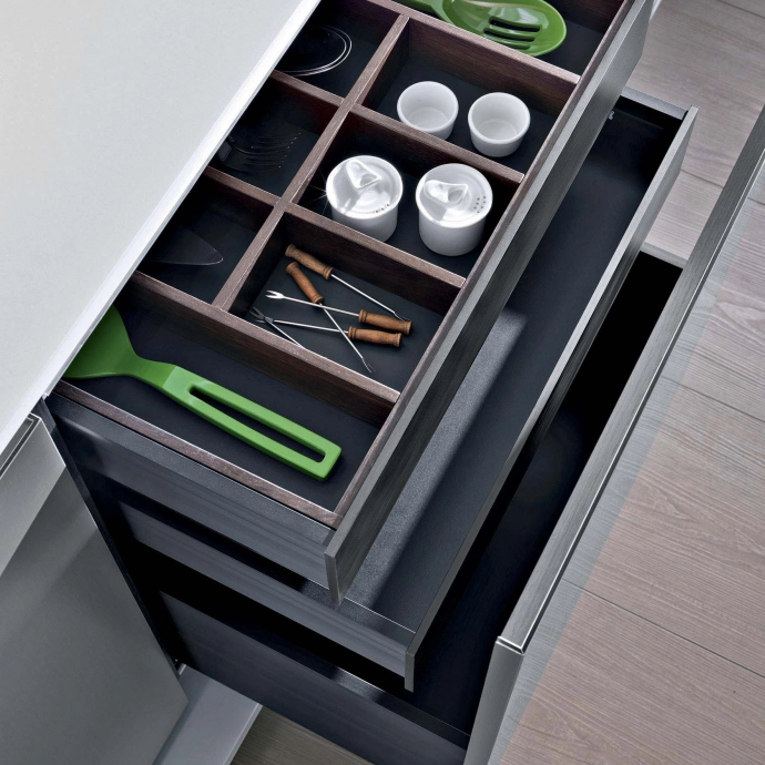 Kuchyňa SMOKED OAK DRAWERS AND PAN DRAWERS ACCESSORIES - fotografia č. 2