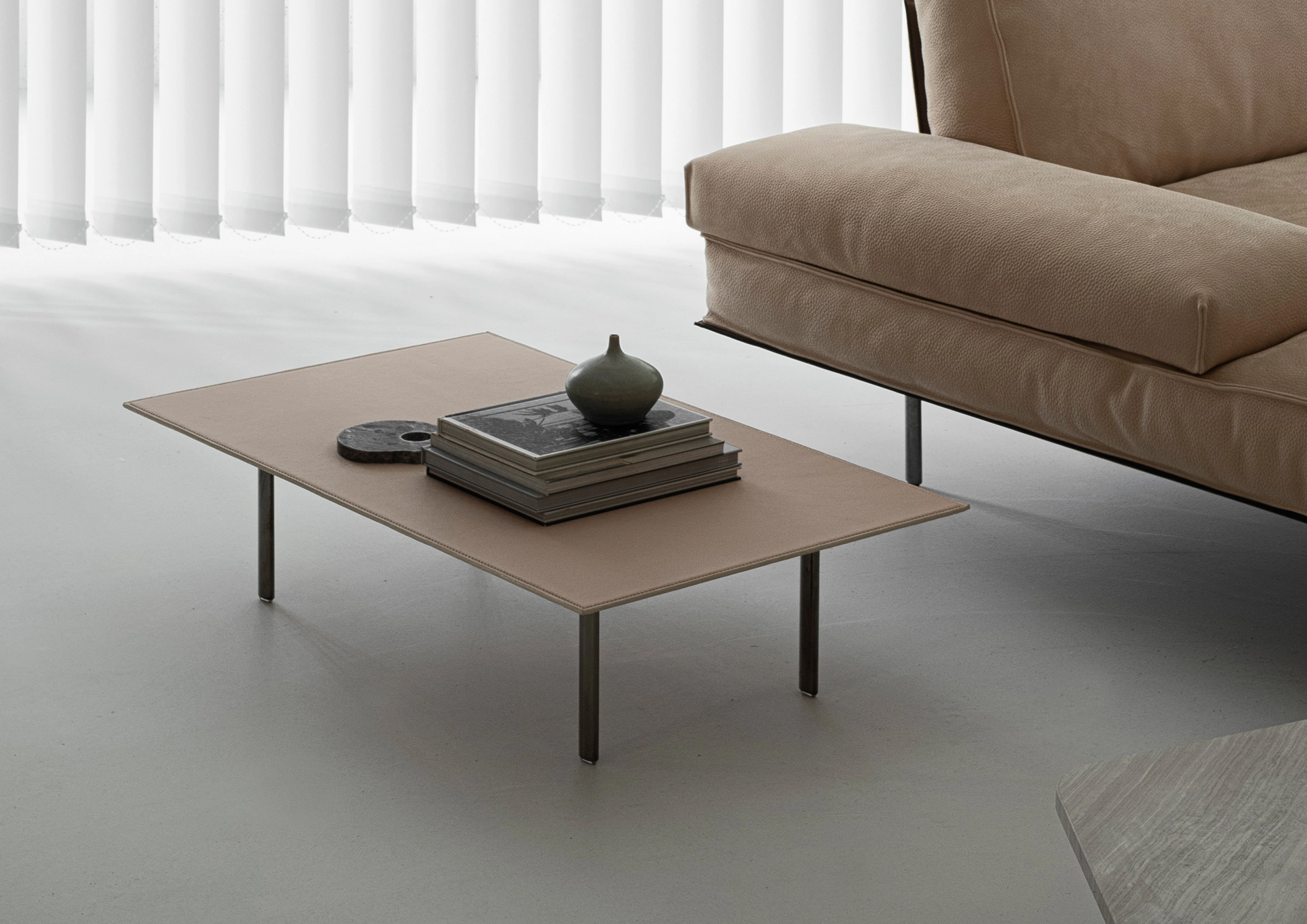 Konferenčný stolík VOGUE CUOIO COFFEE TABLES 2023 - fotografia č. 8