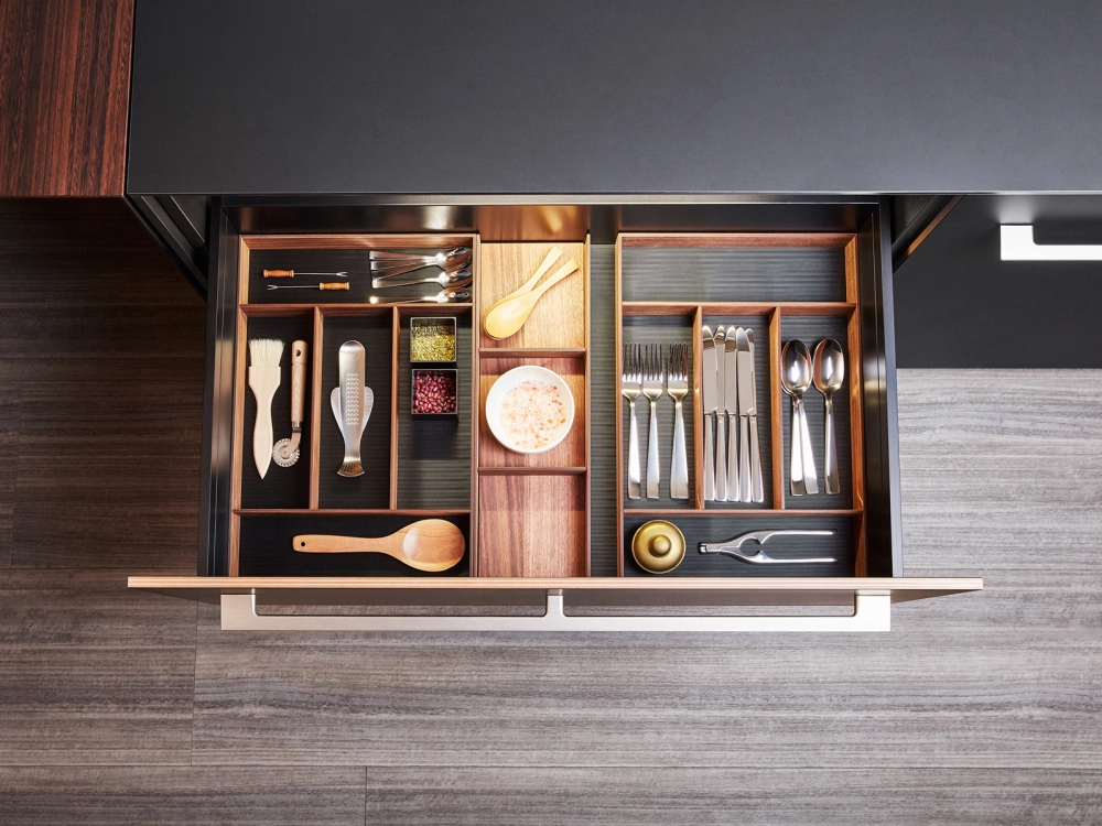 Kuchyňa WALNUT DRAWERS ACCESSORIES - fotografia č. 12